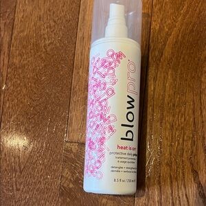 Never used Blow Pro Heat is On daily heat primer detangles and strengthens hair
